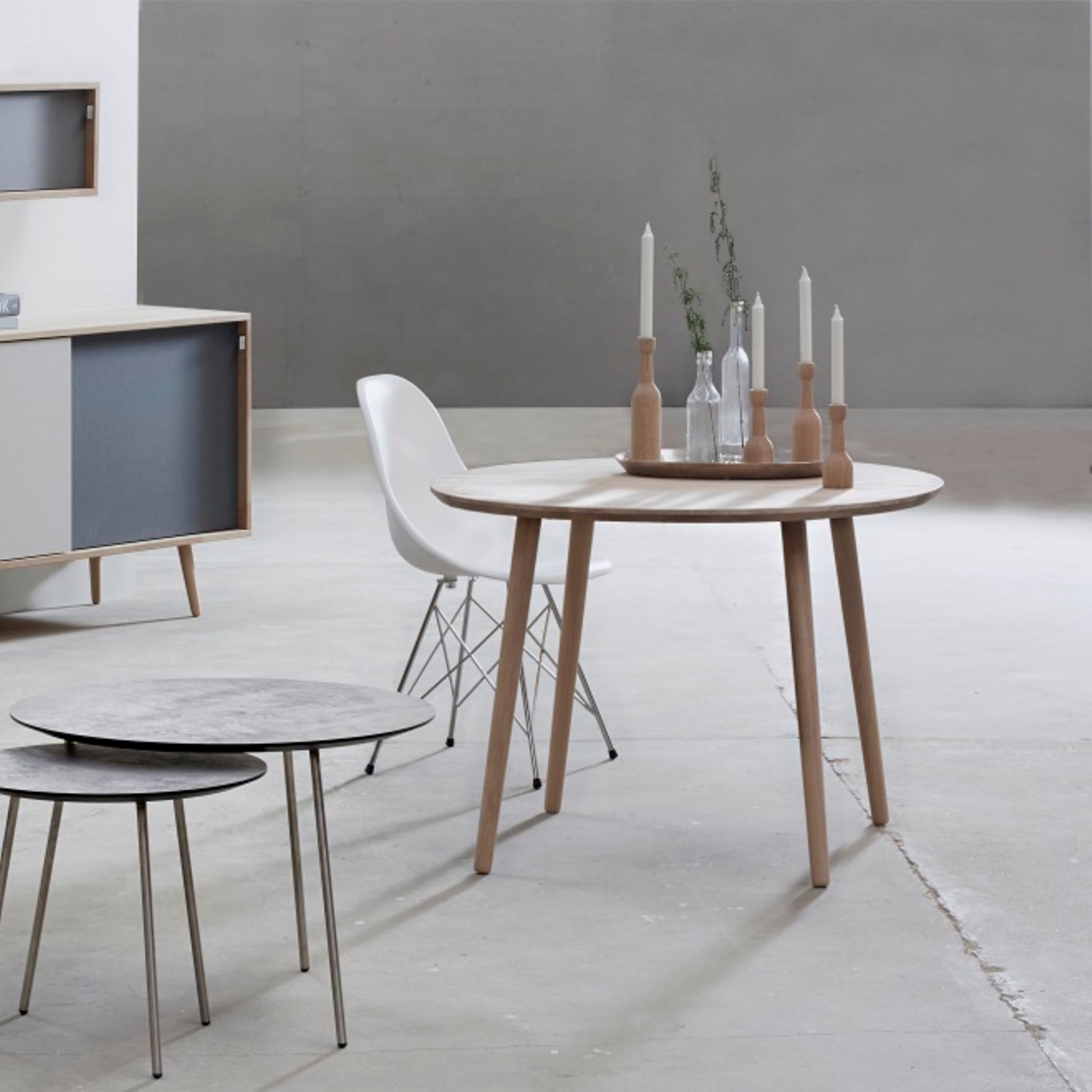 Spisebord i tre. fabulous stort furu spisebord stort spisebord i ... Rundt spisebord til 8 personer
